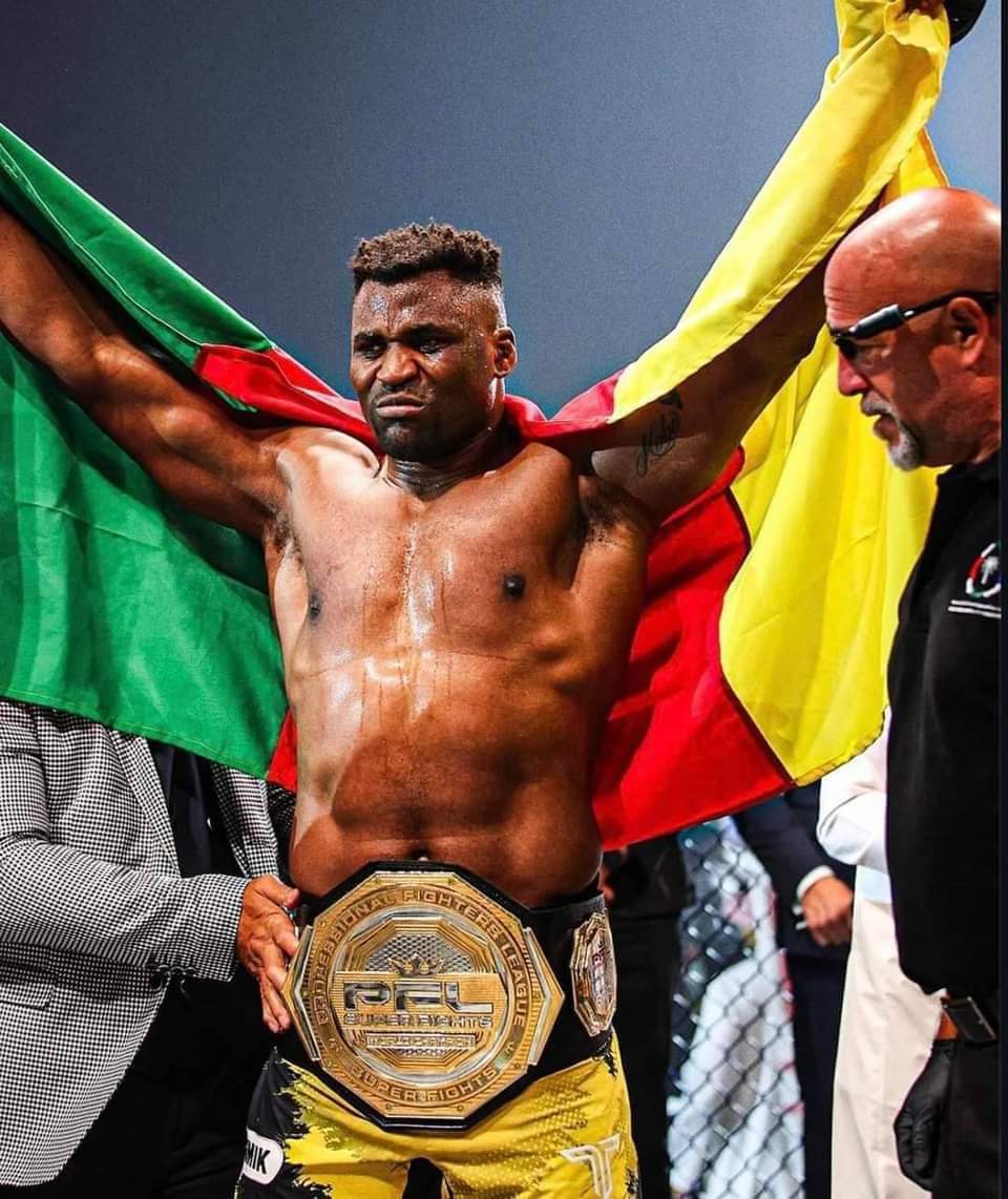 LE KING DE LA MMA DE RETOUR SUR LE PFL